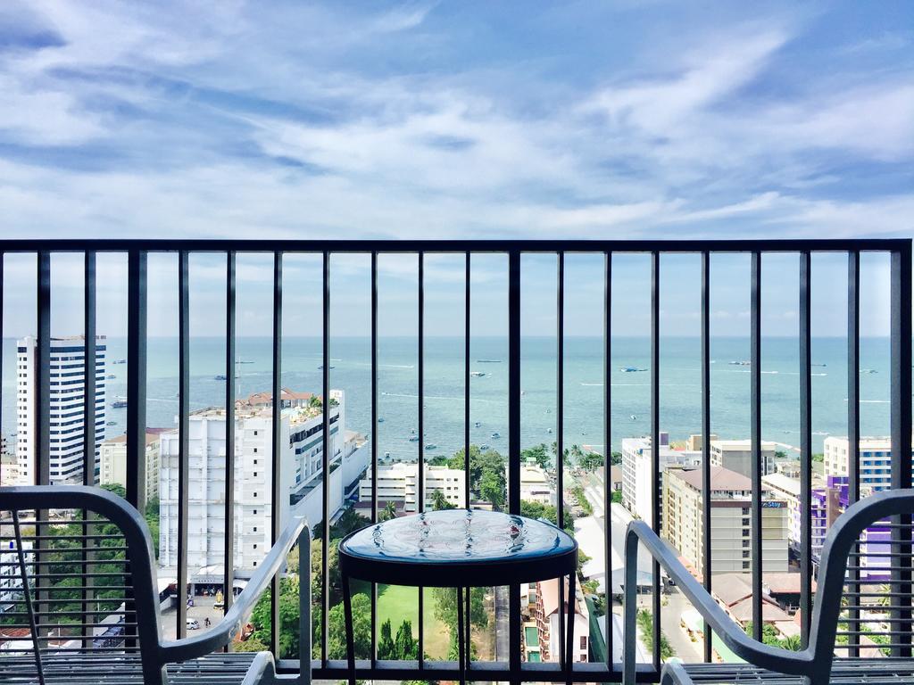 Base Central Pattaya By Alex Exterior photo