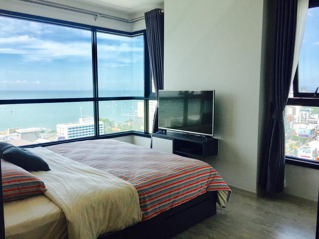 Base Central Pattaya By Alex Exterior photo