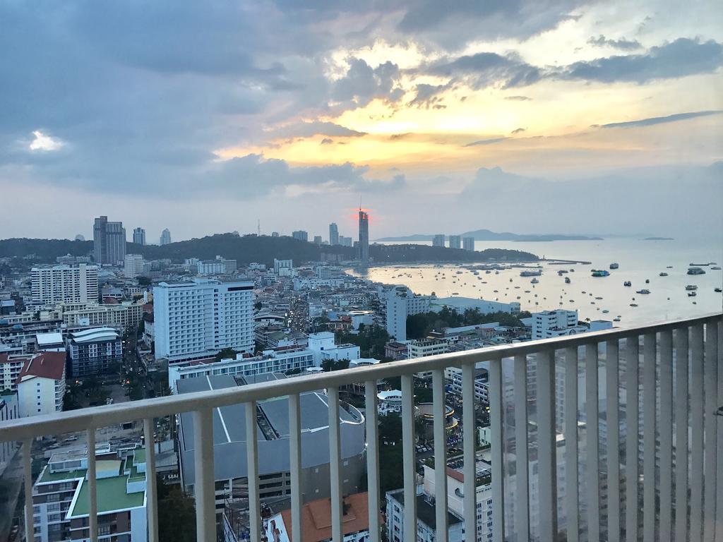 Base Central Pattaya By Alex Exterior photo