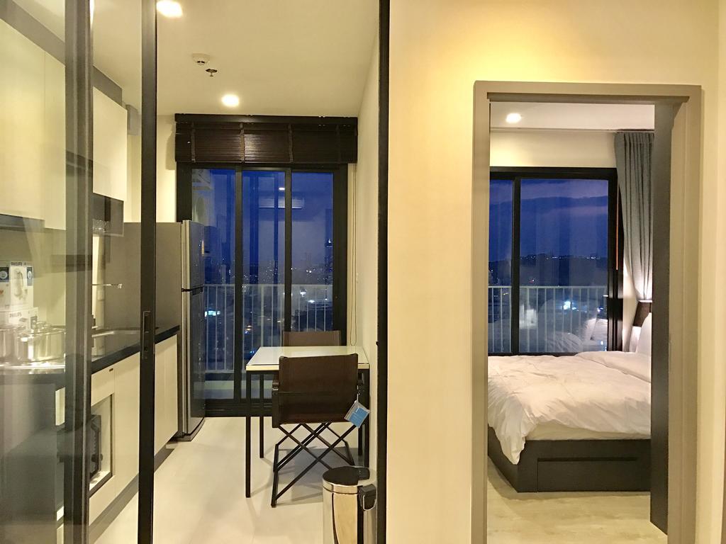 Base Central Pattaya By Alex Exterior photo