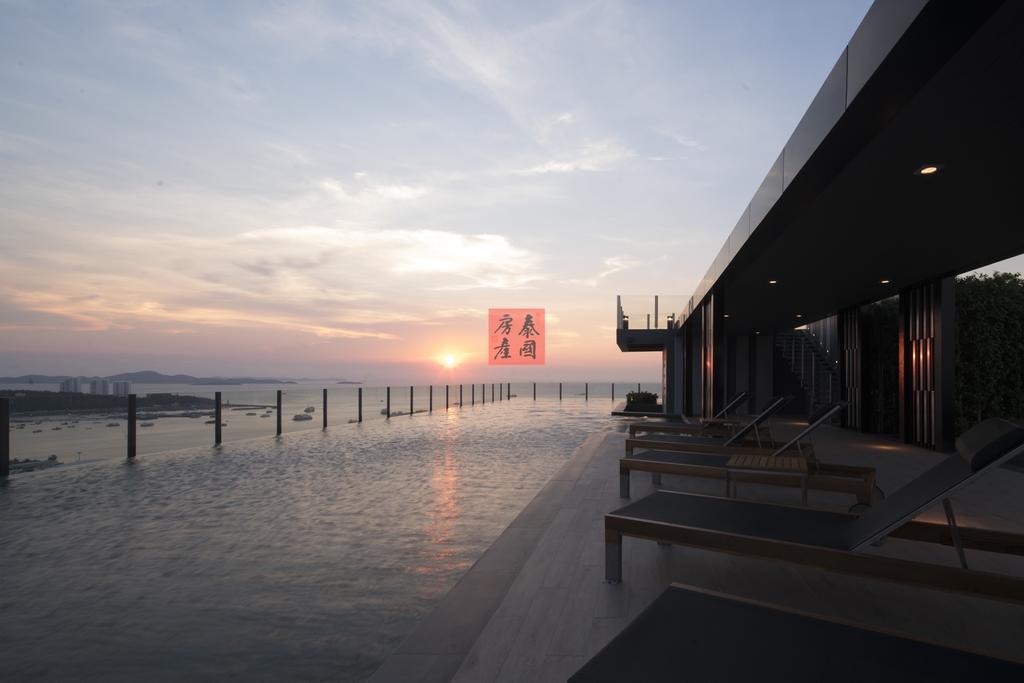 Base Central Pattaya By Alex Exterior photo