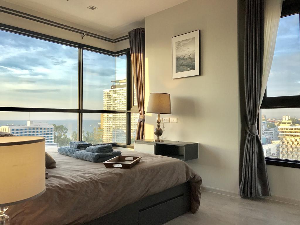 Base Central Pattaya By Alex Exterior photo